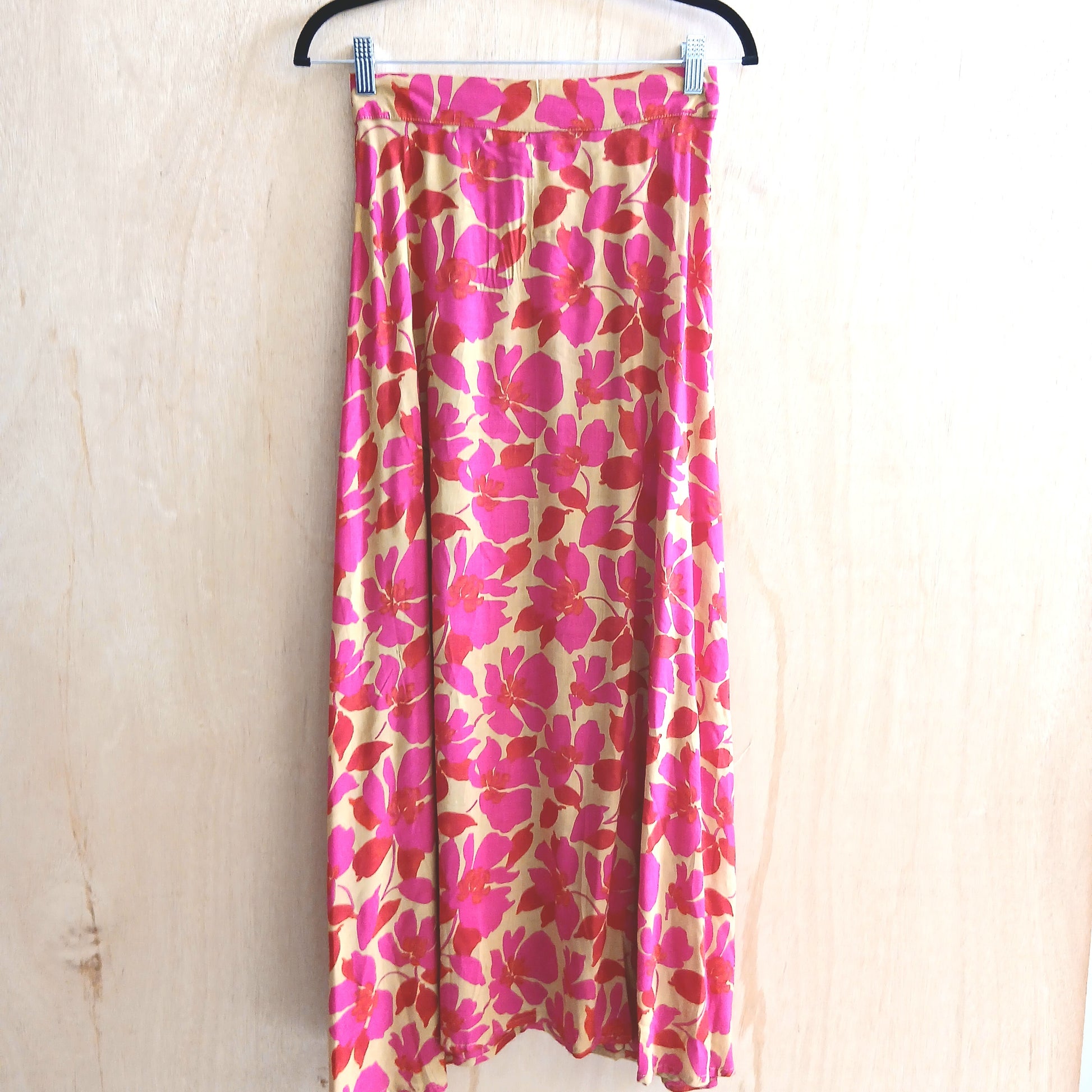 PRE-ORDER Elastic and Light Summer Skirt 66996