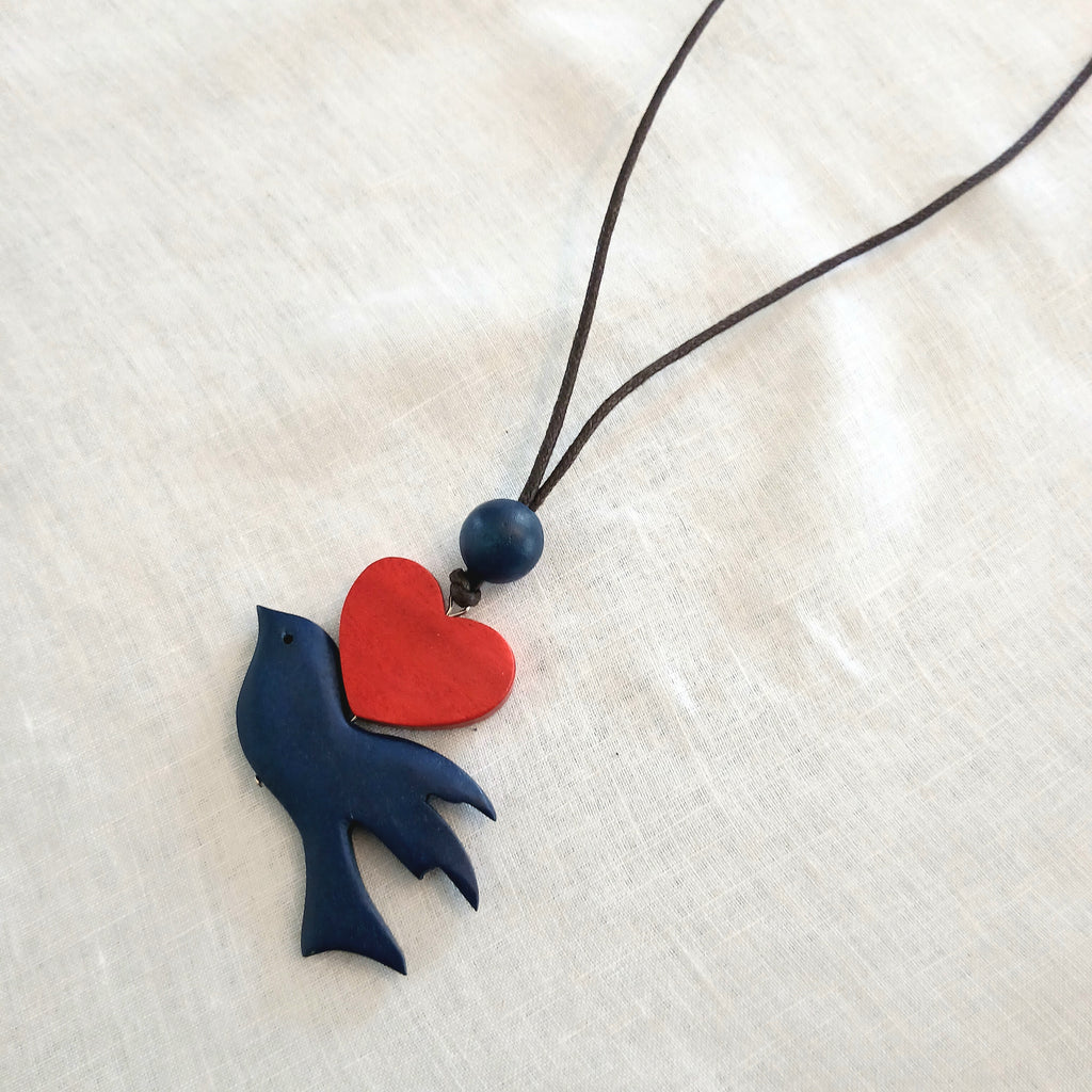Flying Bird with Heart Wooden Necklace N7-515