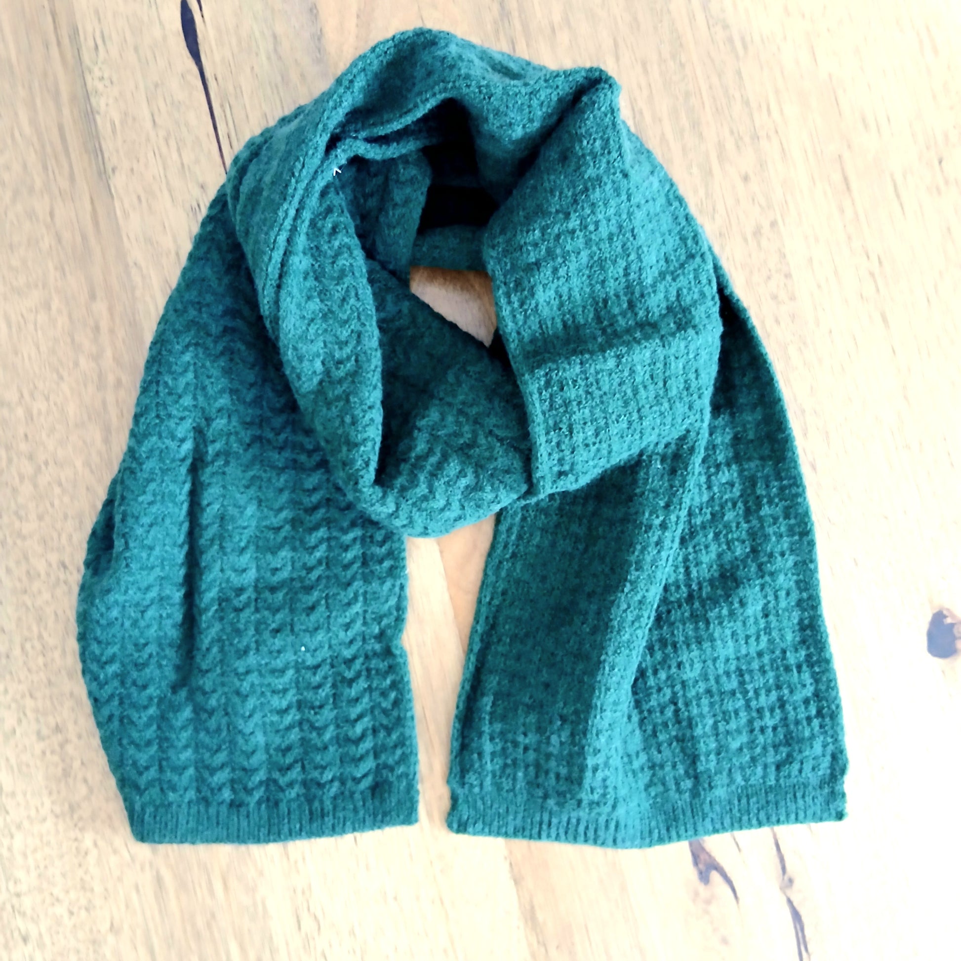 Narrow Scarf Zig Zag Knit 332333