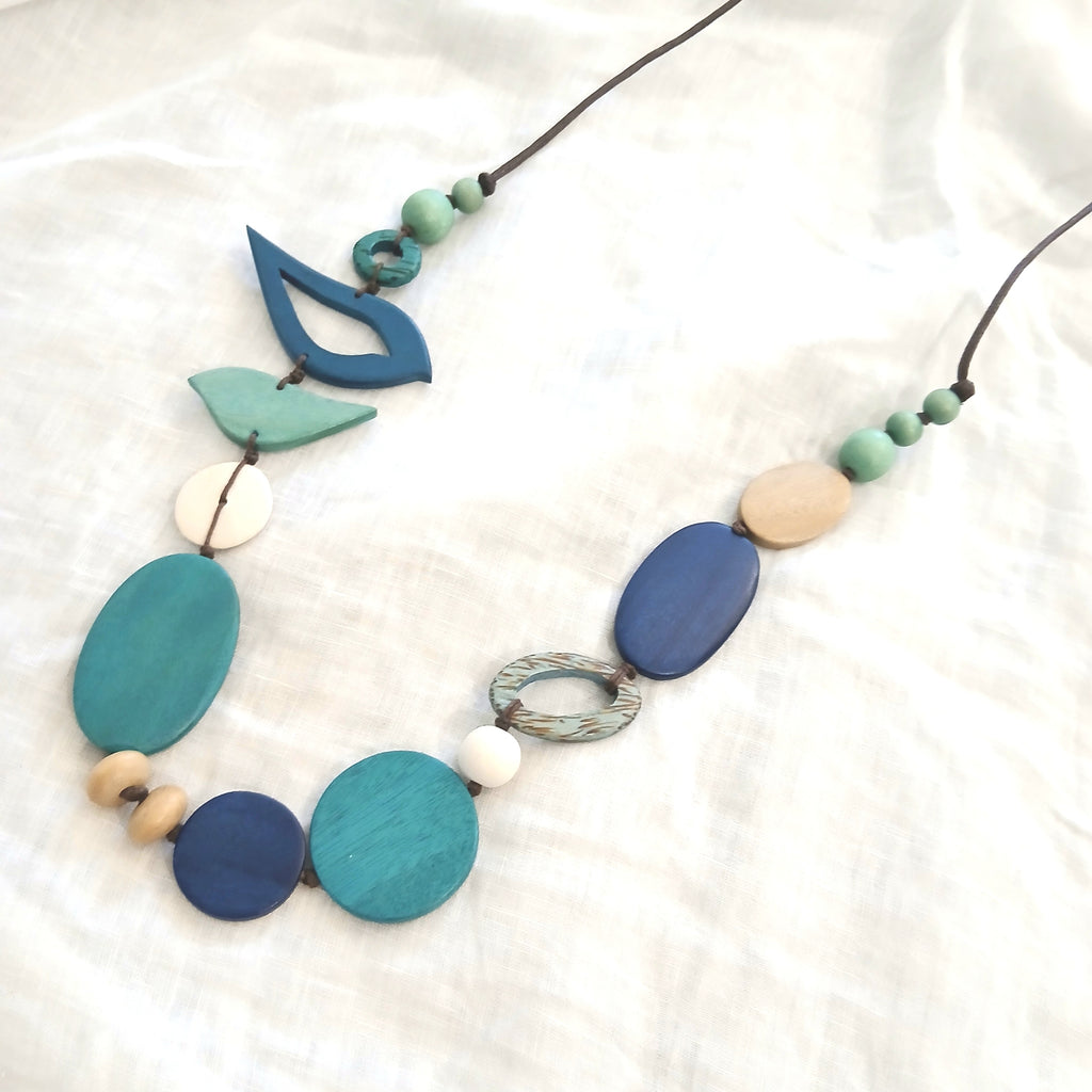 2 Birds Together on Oval Beads N6-1165