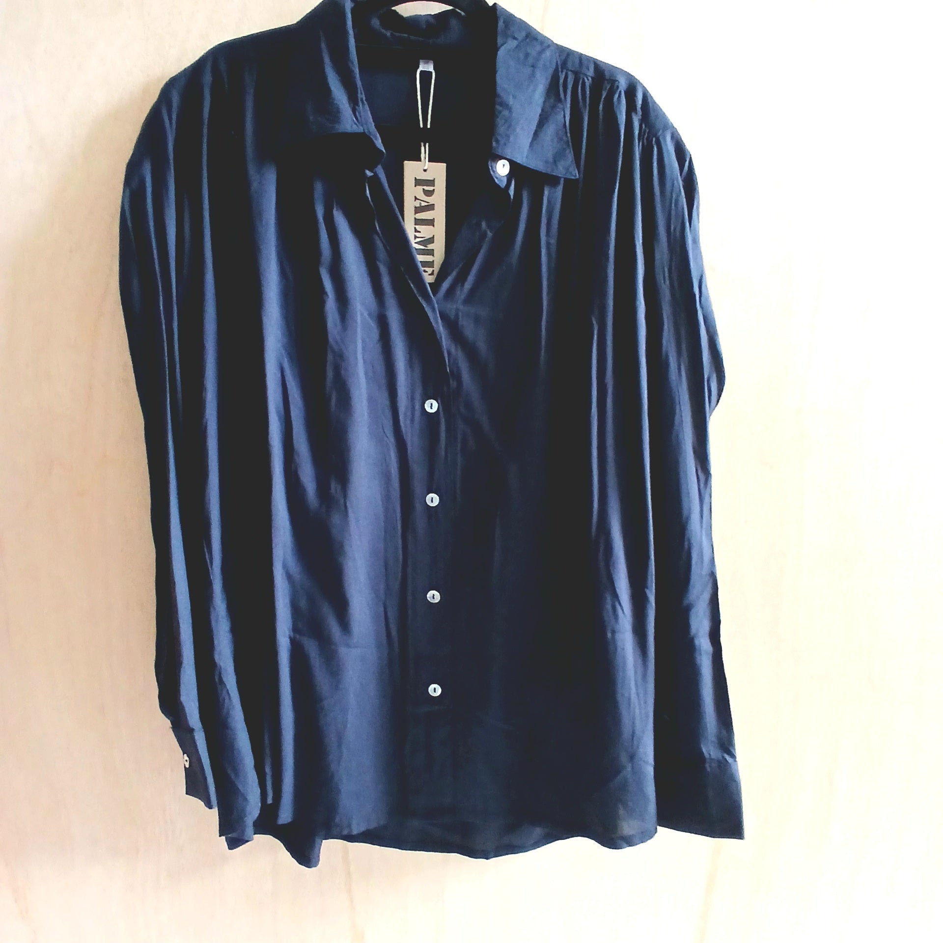 PRE-ORDER Classic Thin Long-sleeved with Buttons 63733