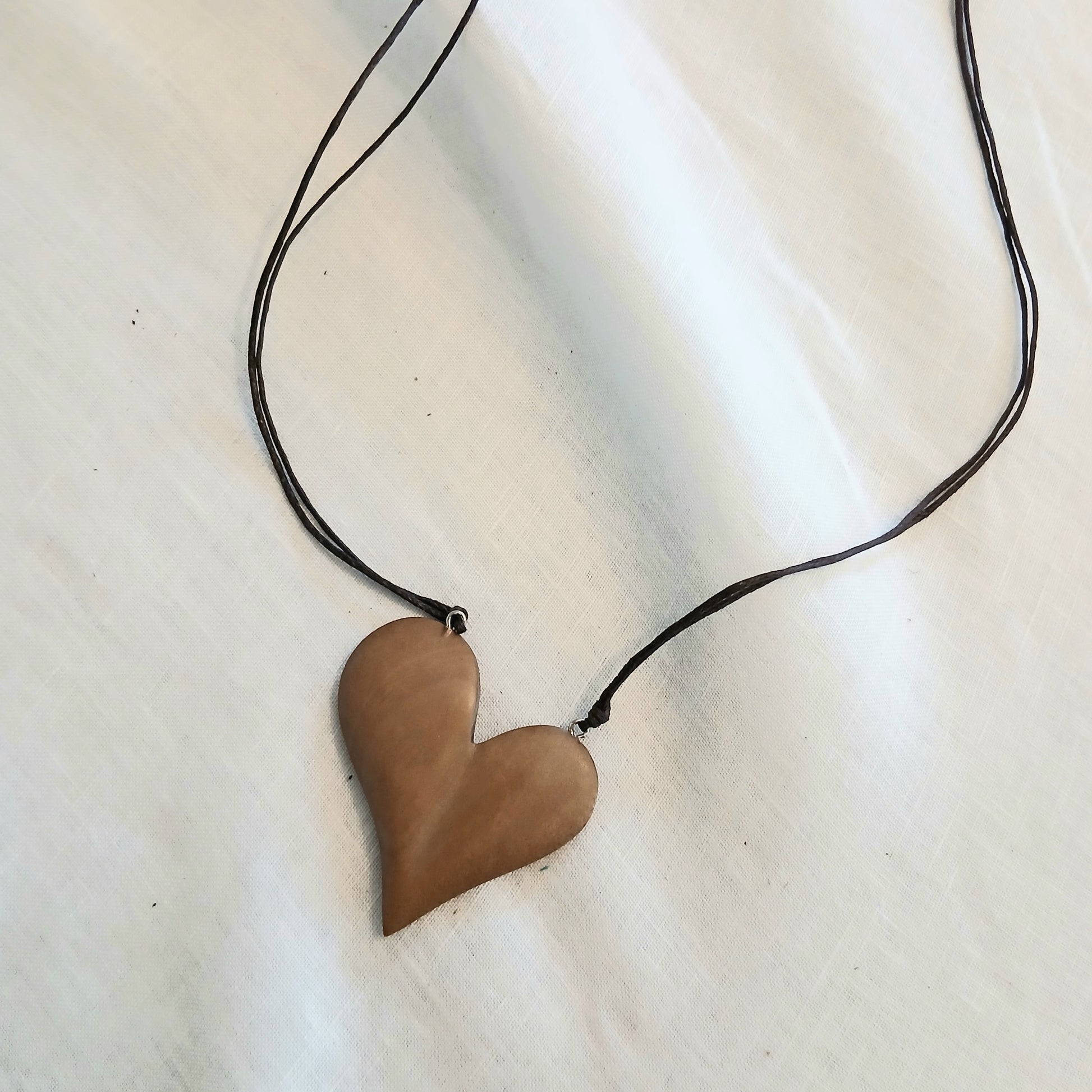 Chunky Wooden Heart Pendant Necklace N6-6071