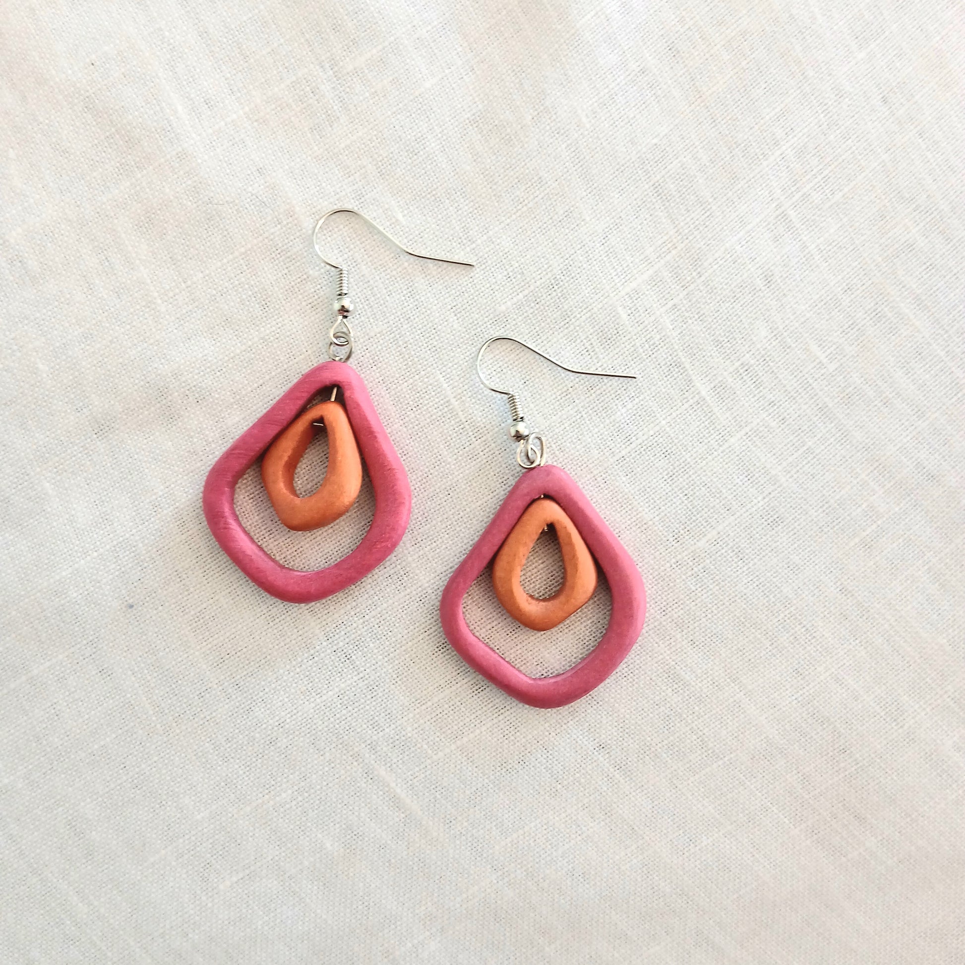 Artistic Diamond Shaped Earrings E6-5941