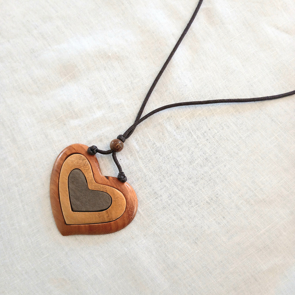Heart Pendant Wooden Necklace N6-6041