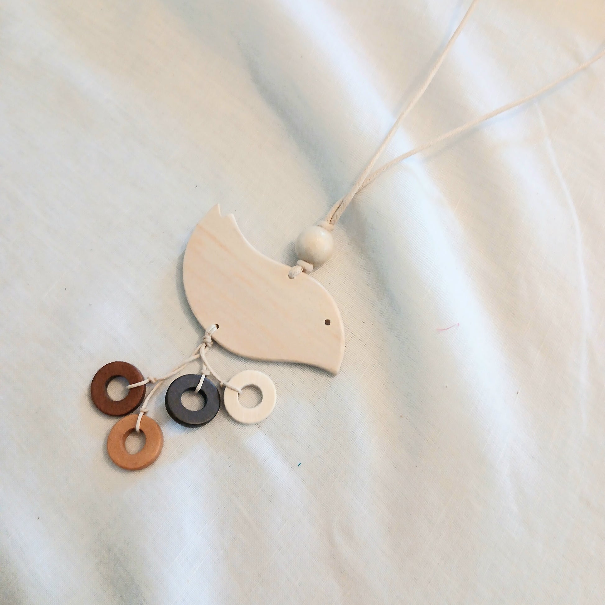 Wooden Bird with Rings Necklace N6-4106