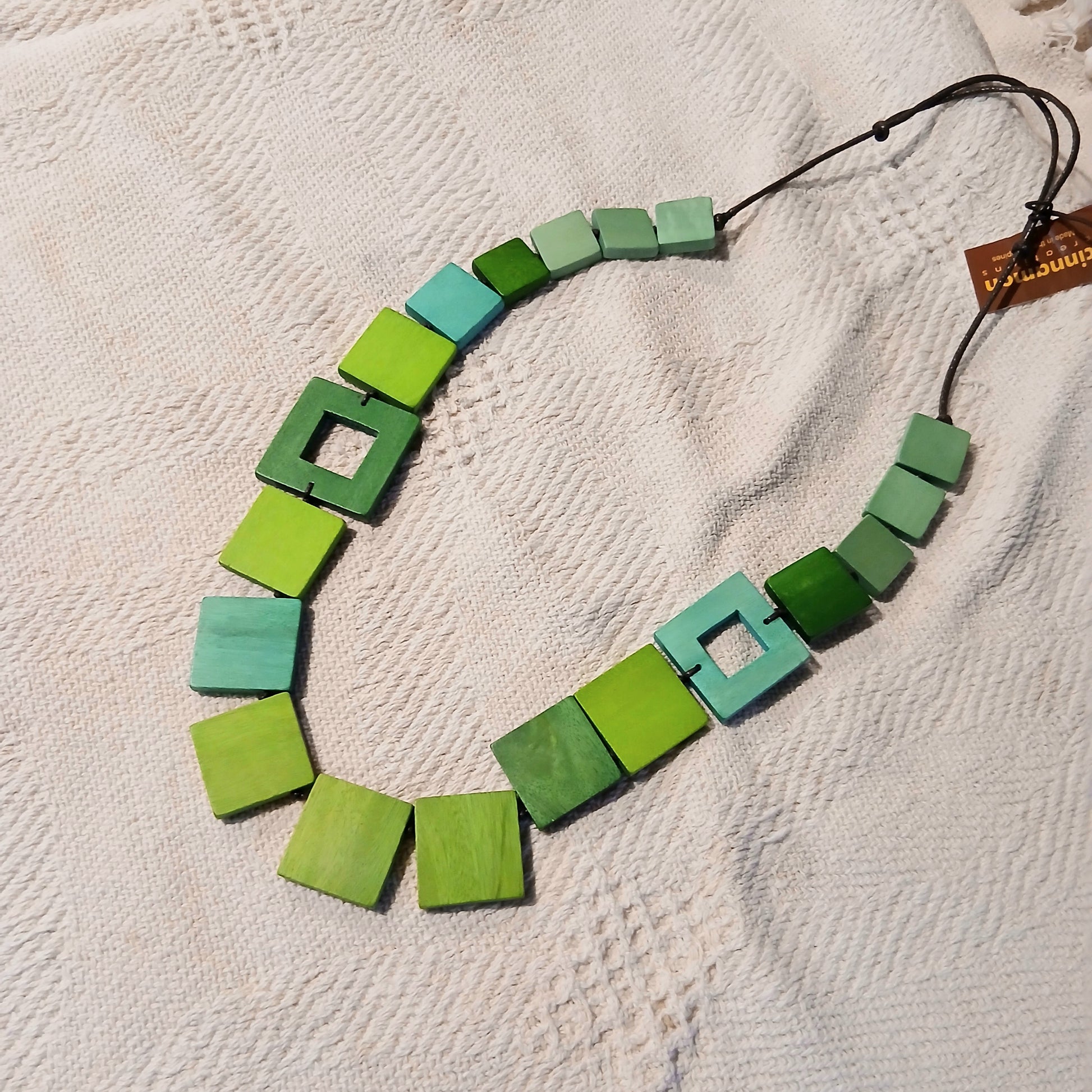 Chunky Squares Wooden Beaded Necklace N6-6133