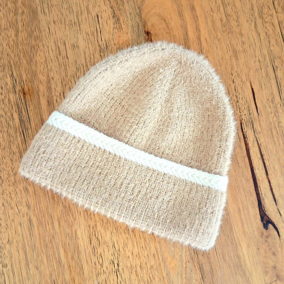 Rib Beanie with Stripe 7090
