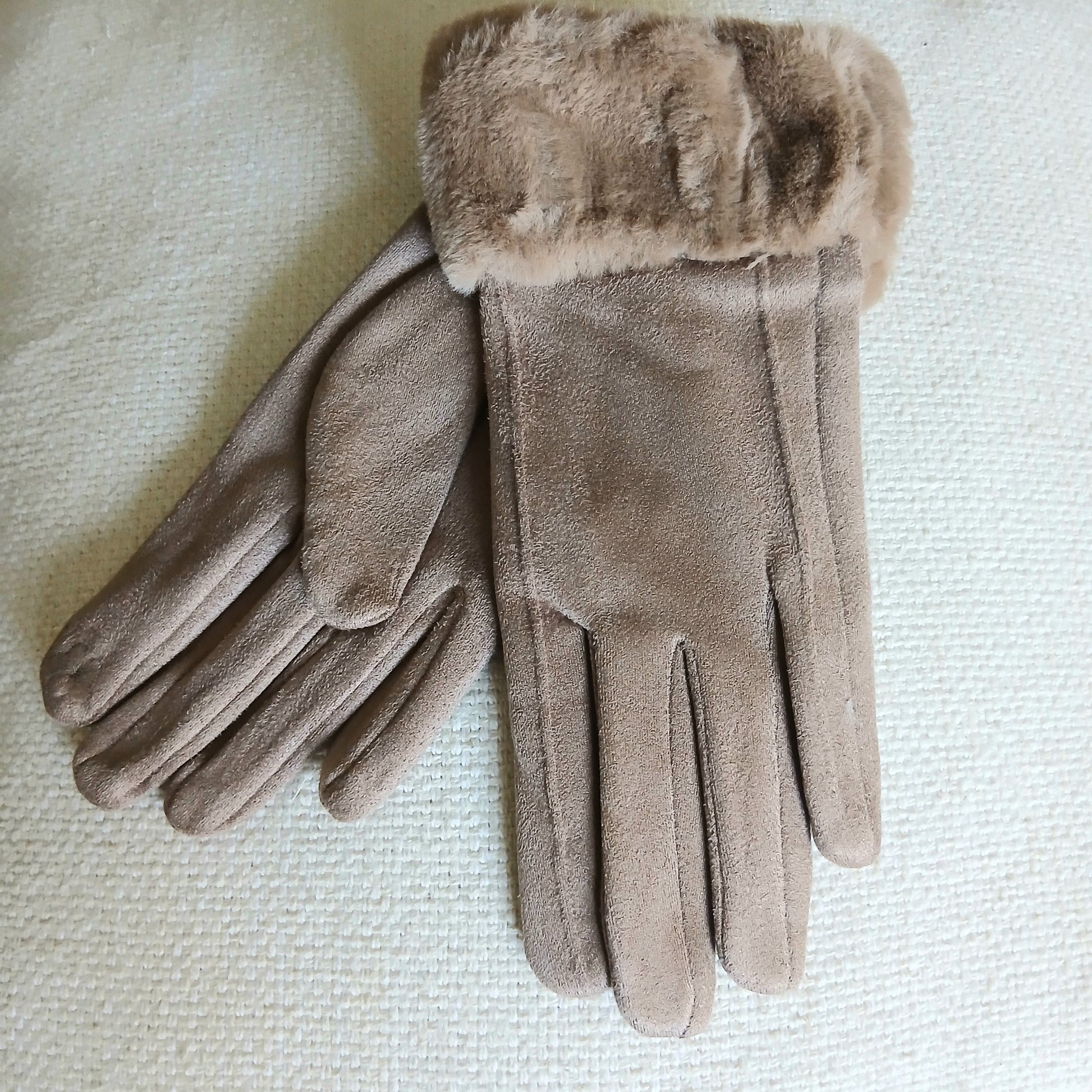 Faux Trim Poly Suede Gloves GL010