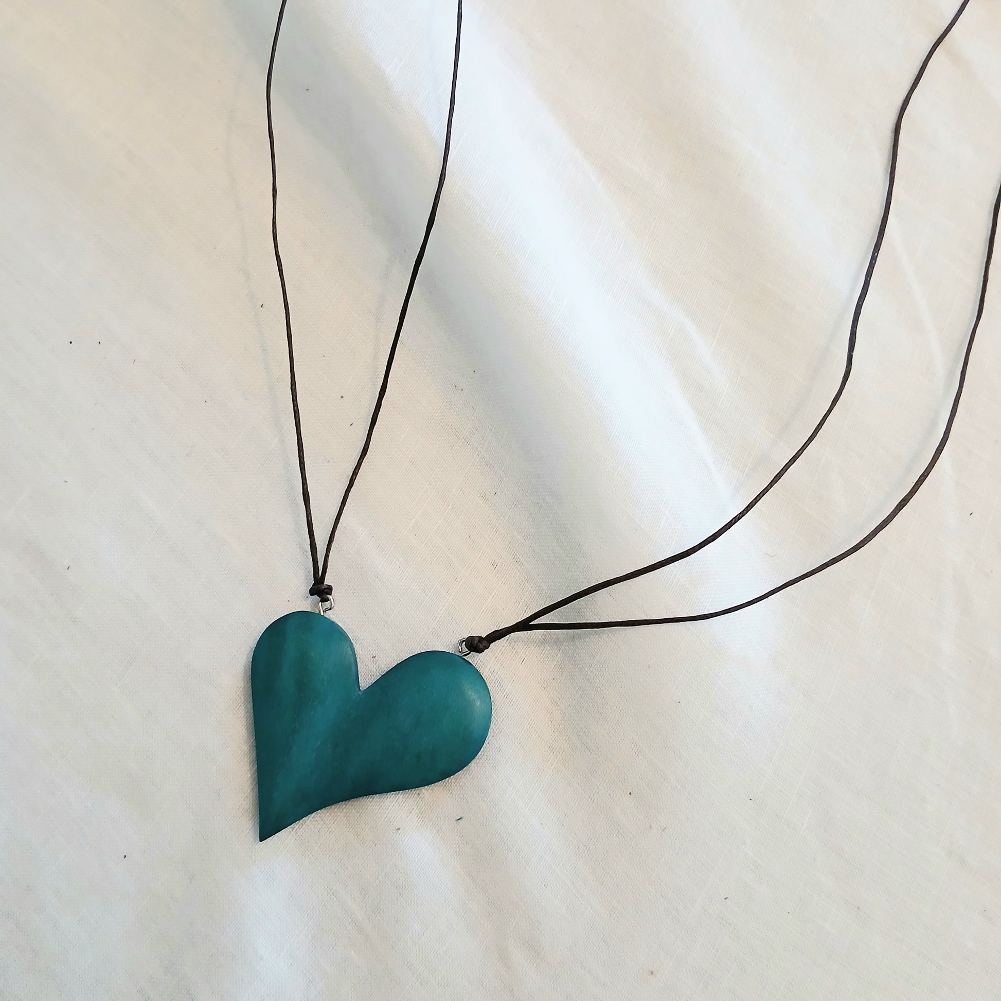 Chunky Wooden Heart Pendant Necklace N6-6071