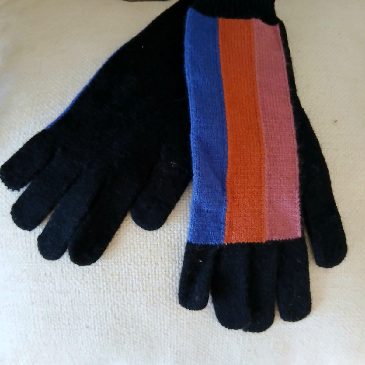 Striped Gloves GL045