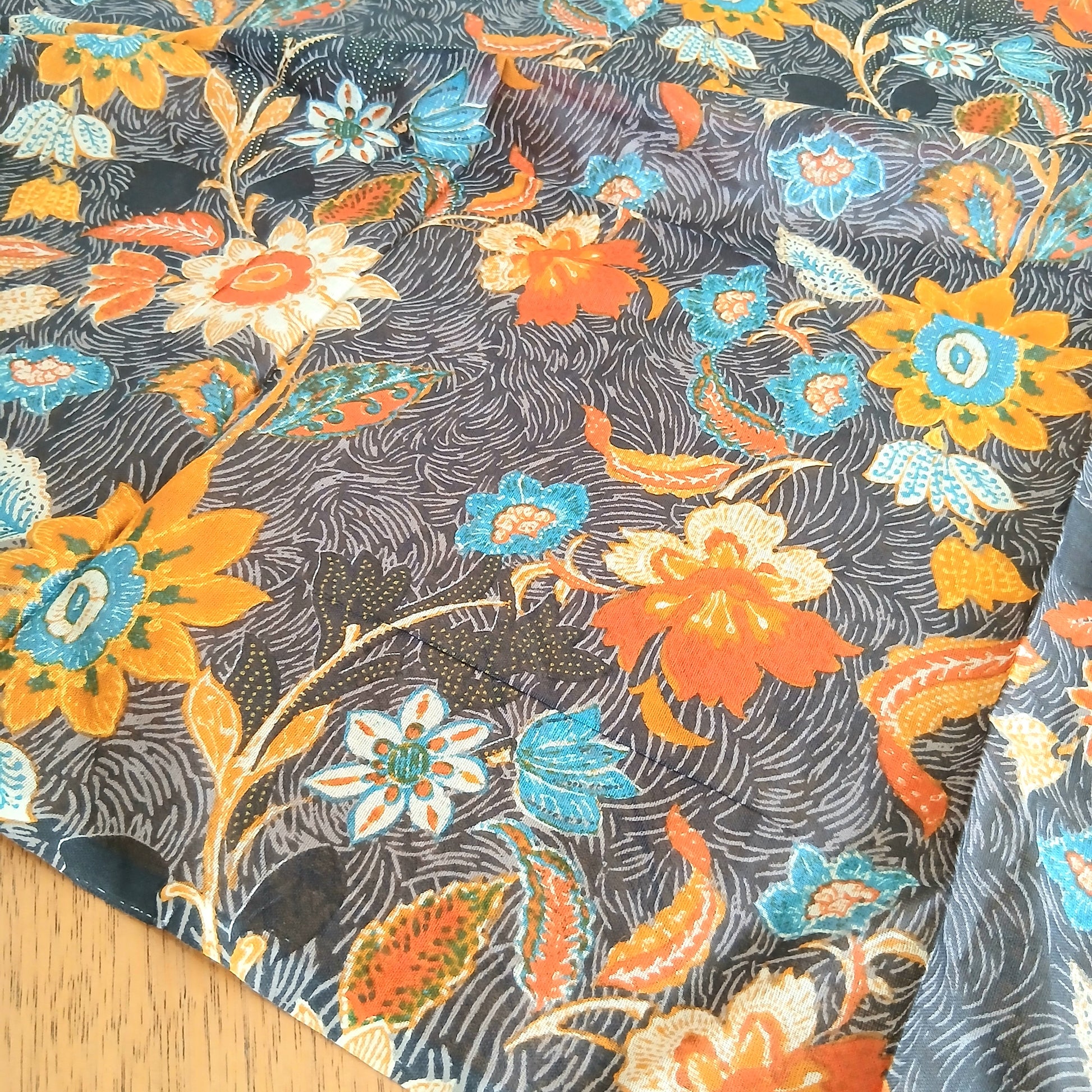 Cotton Flower Scarf - Gris Fonce