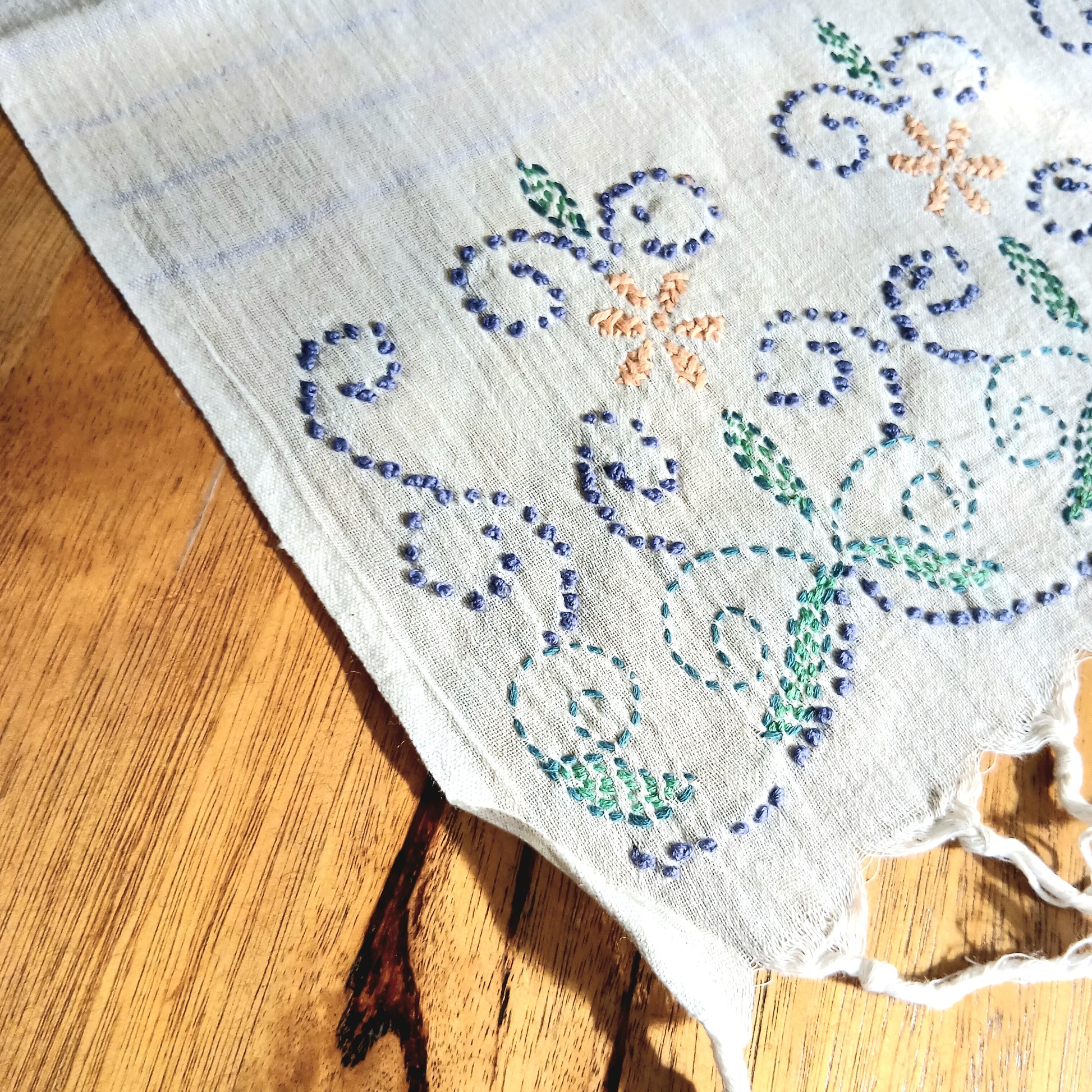 Embroidered Cotton Linen Scarf with Tassels - Flower/Stripe Print 32201