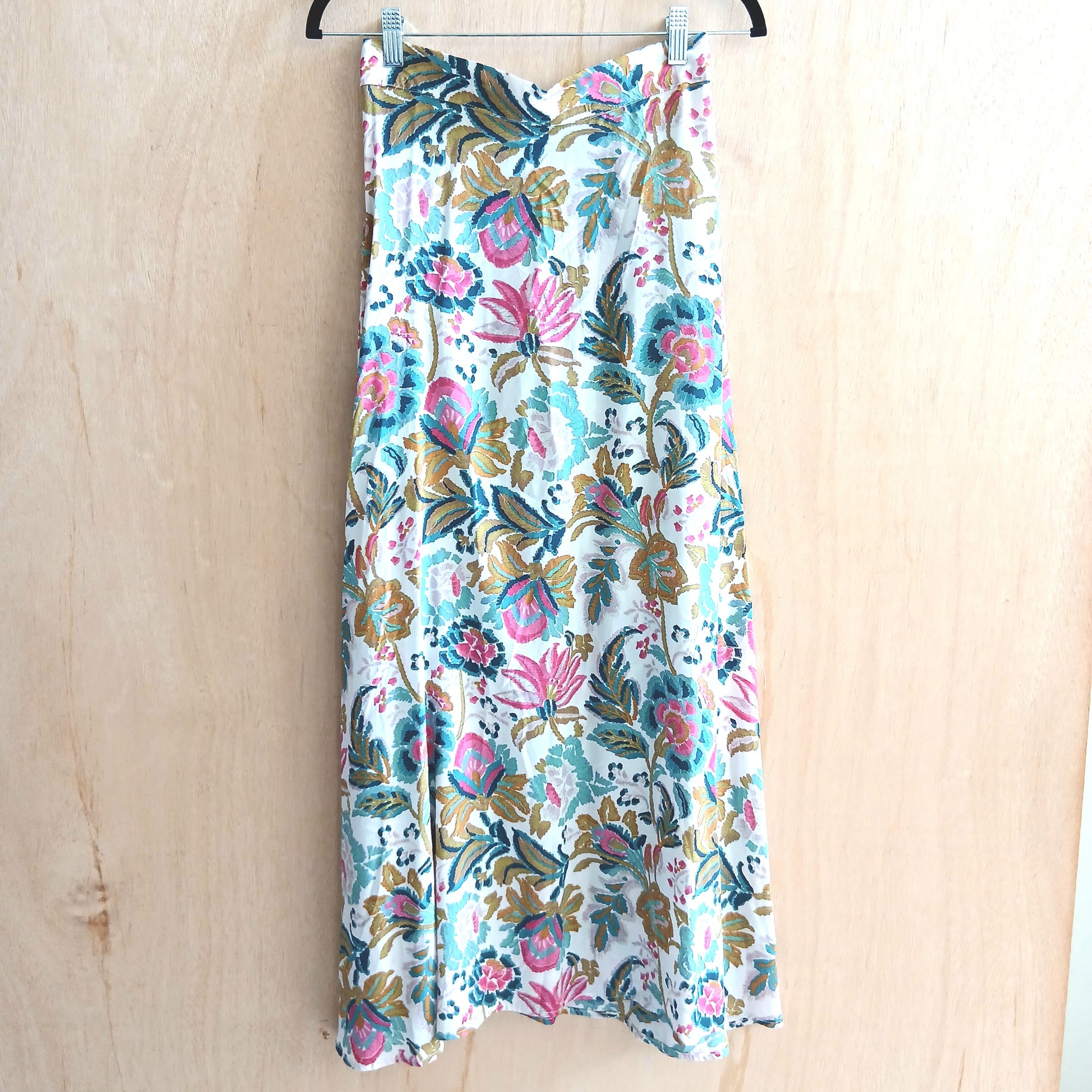 PRE-ORDER Elastic and Light Summer Skirt 66996