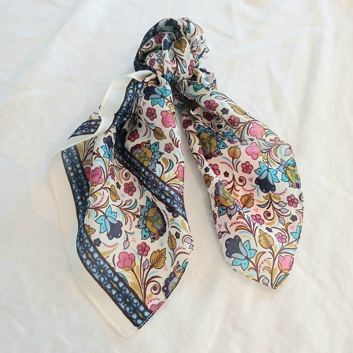 Pure Silk Scarf Small Oriental ZS 33/S