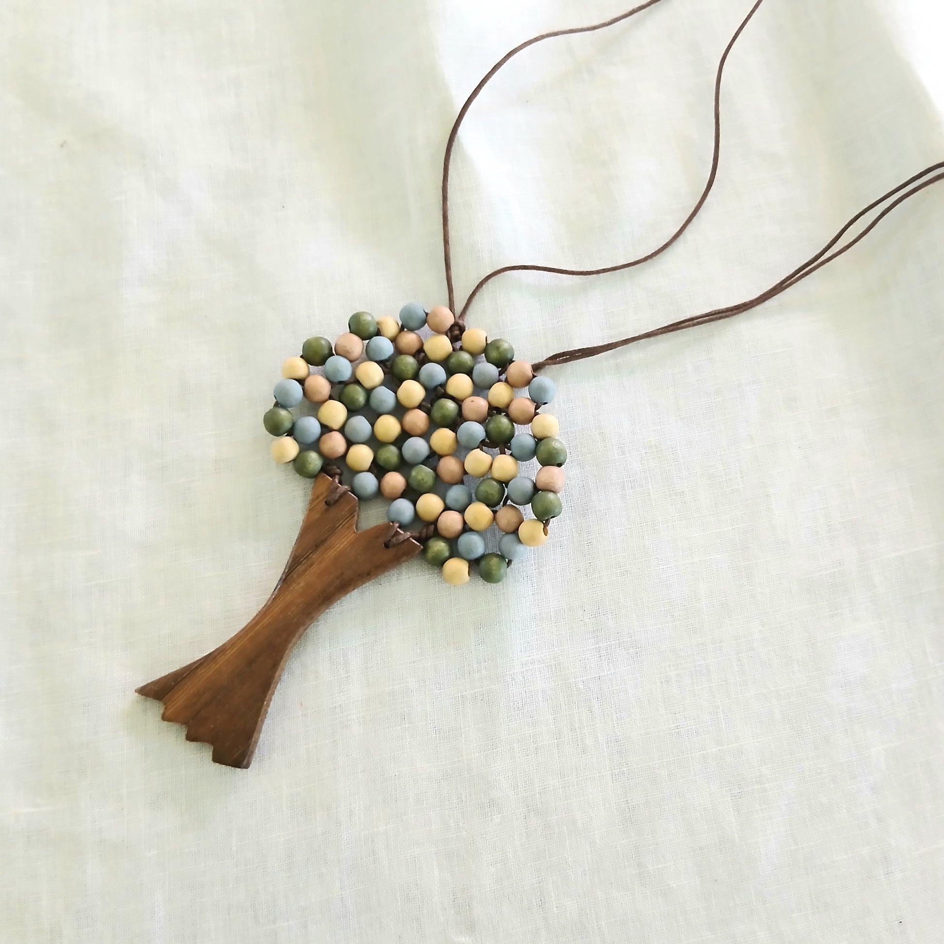 Beaded Tree of Life Pendant Necklace N6-5639