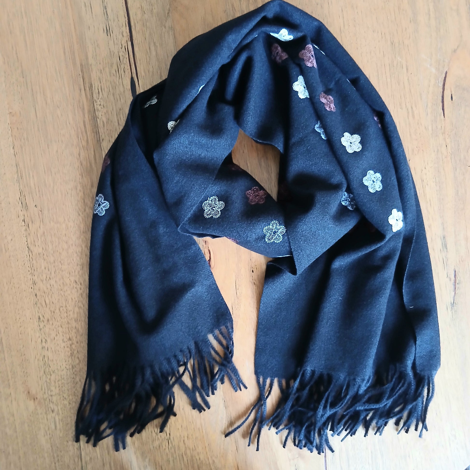 Embroidered Flower Winter Scarf 332765