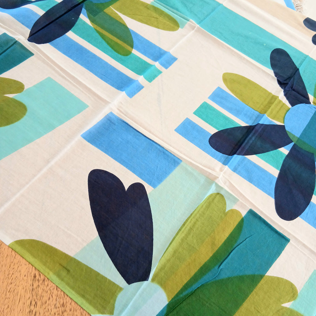 Maxi Marguerite Flower Cotton Scarf 67176