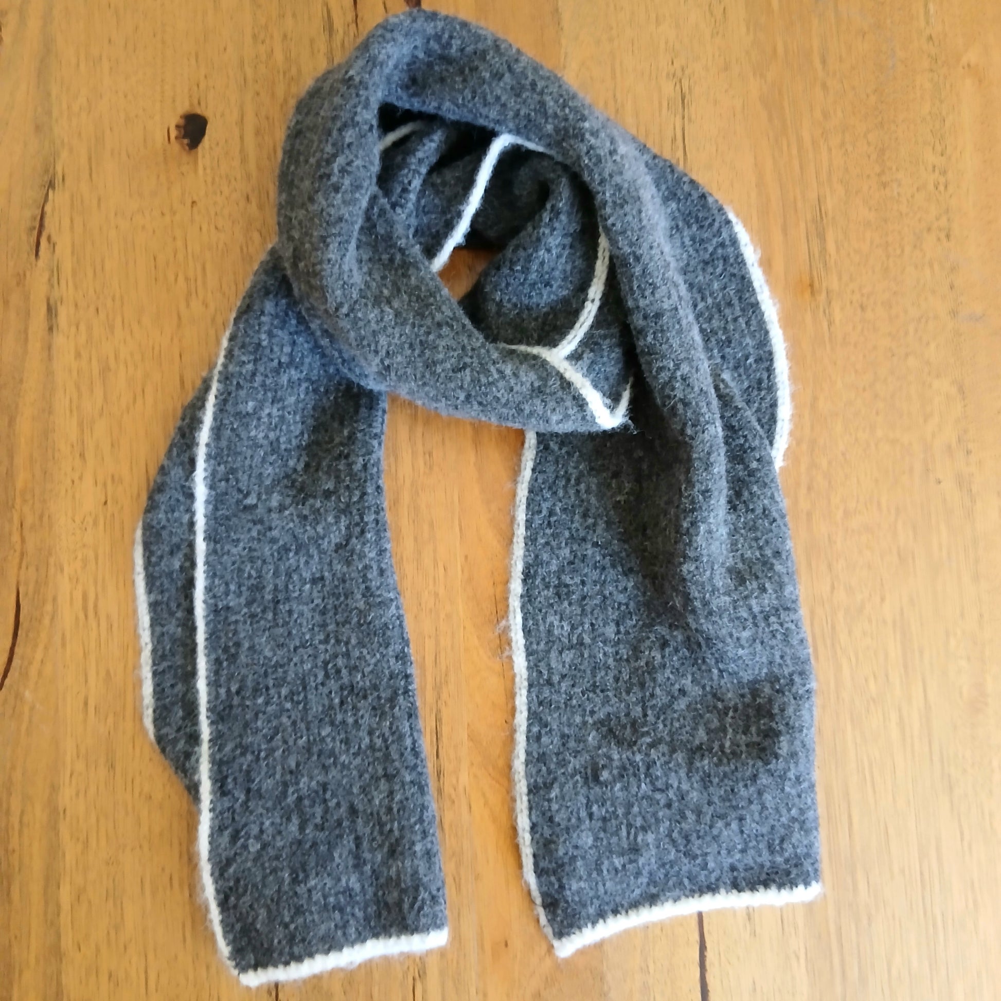 Pre-Order Narrow Thick Scarf 332744