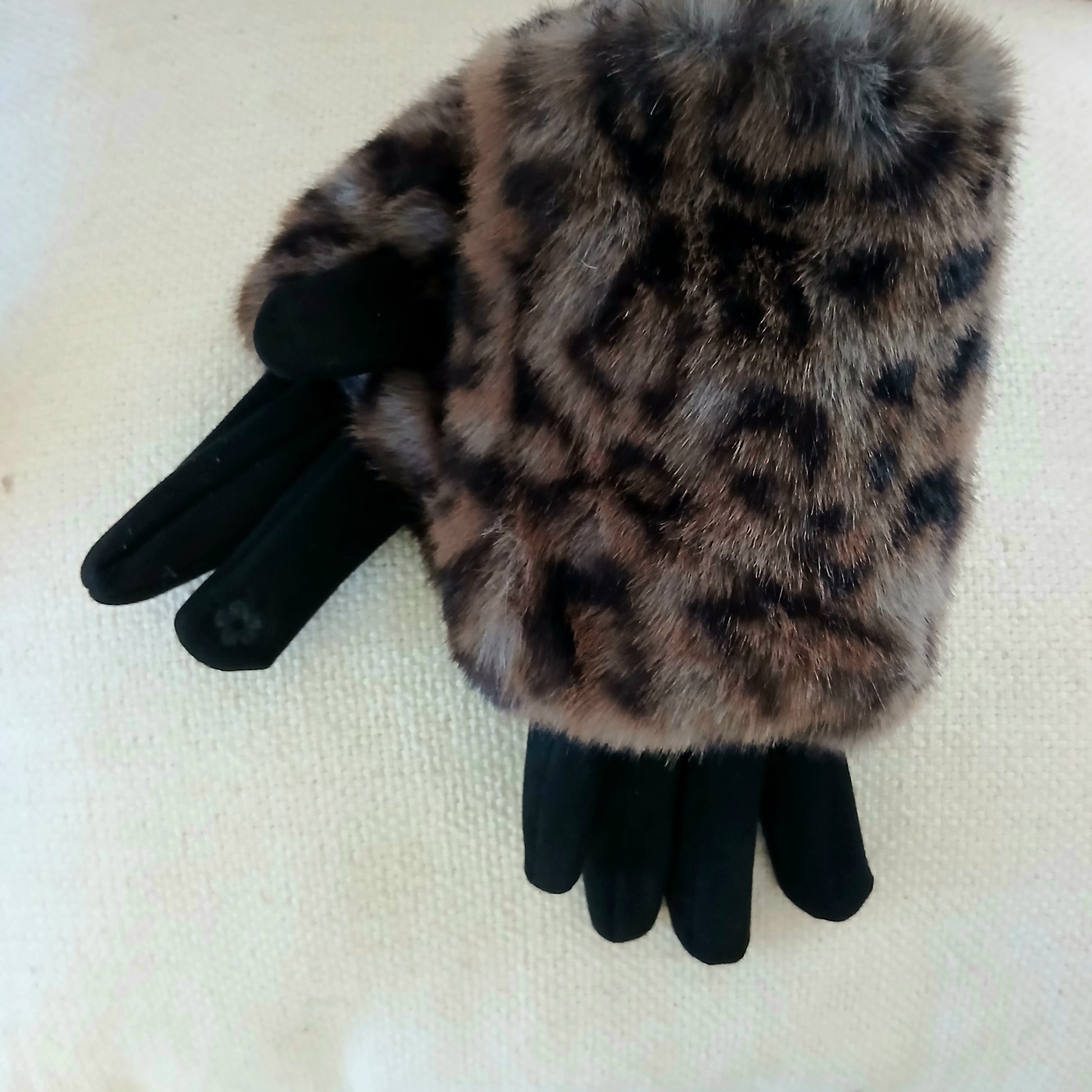 Faux 2 in One Glove Leopard GV1433