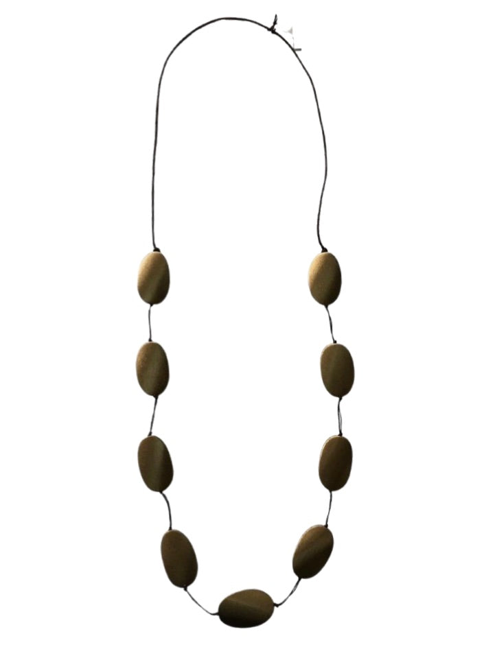 Oval Shaped Wooden Bead Necklace N6-2375N