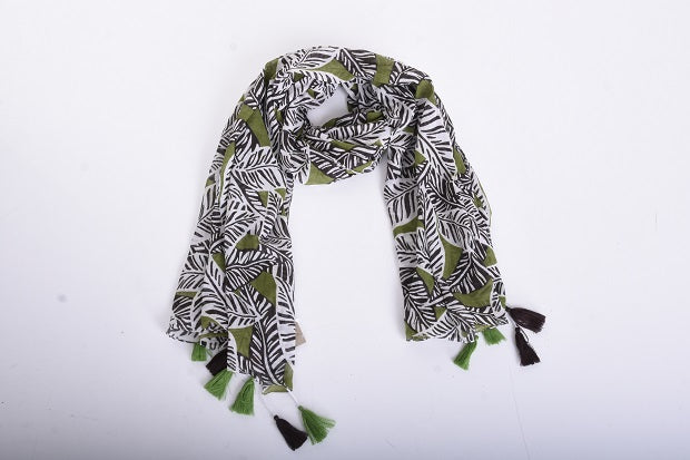 LARGE COLORED LEAVES PRINT COTTON SCARF - VERT CLAIR